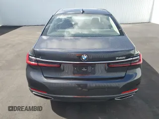 2022 BMW 7 Series 740i with VIN WBA7T2C08NCH20648, listed as a Copart auction lot 63519843 with 44,758 mi miles. Bid and sale history available at carsss.com. Image 6.