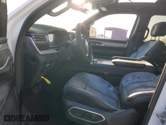 2024 Jeep Wagoneer Series II Carbide with VIN 1C4SJVBP2RS141330, listed as a Copart auction lot 47686585 with Not Provided miles and Salvage Title. Bid and sale history available at DreamBid. Image 7.