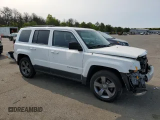 2014 Jeep Patriot Latitude z VIN 1C4NJPFA1ED680177, wystawiony jako Copart lot #58317165 z przebiegiem 40 806 mil mil oraz Szkoda całkowita • Salvage title. Historia ofert i sprzedaży dostępna na DreamBid. Obrazek 4.