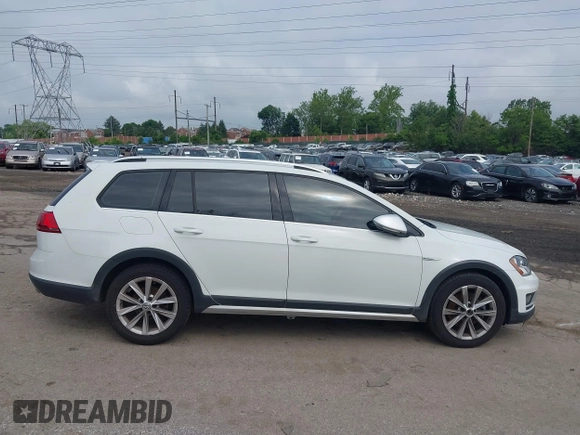 2017 Volkswagen Golf S с VIN 3VWH17AUXHM523431, выставлен на аукционе IAAI как лот 42381553 с пробегом 68 240 миль миль и . История ставок и продаж доступна на DreamBid. Изображение 13.