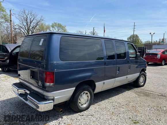 1998 Ford Econoline Passenger XL with VIN 1FMRE11L6WHB65841, listed as a IAAI auction lot 42123953 with 63,138 mi miles. Bid and sale history available at carsss.com. Image 4.