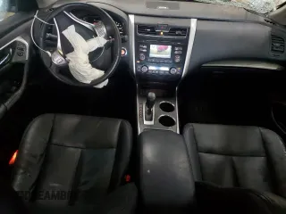 2015 Nissan Altima 2.5 z VIN 1N4AL3AP5FN878498, wystawiony jako Copart lot #59353745 z przebiegiem 129 325 mil mil oraz Szkoda całkowita • Salvage title. Historia ofert i sprzedaży dostępna na DreamBid. Obrazek 8.