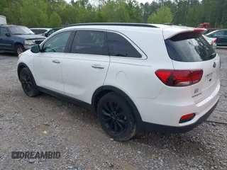 2019 Kia Sorento S V6 with VIN 5XYPG4A57KG605108, listed as a IAAI auction lot 41899611 with 121,198 mi miles. Bid and sale history available at carsss.com. Image 3.