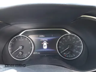 2017 Nissan Maxima SV z VIN 1N4AA6AP9HC399703, wystawiony jako IAAI lot #41858782 z przebiegiem 89 131 mil mil oraz . Historia ofert i sprzedaży dostępna na DreamBid. Obrazek 7.