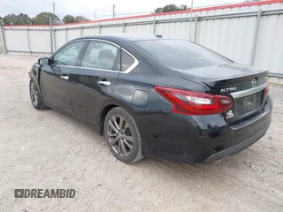 2018 Nissan Altima 2.5 SR with VIN 1N4AL3AP3JC273724, listed as a IAAI auction lot 41188355 with 148,692 mi miles. Bid and sale history available at carsss.com. Image 3.