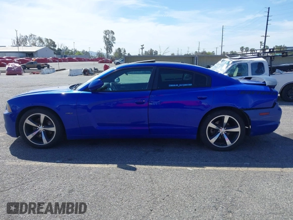 2013 Dodge Charger RT with VIN 2C3CDXCT5DH683562, listed as a IAAI auction lot 41736528 with 192,333 mi miles. Bid and sale history available at carsss.com. Image 14.
