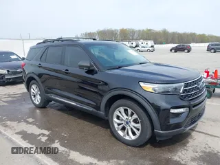 2020 Ford Explorer XLT z VIN 1FMSK8DH0LGC78552, wystawiony jako IAAI lot #42010246 z przebiegiem 46 614 mil mil oraz . Historia ofert i sprzedaży dostępna na DreamBid. Obrazek 1.