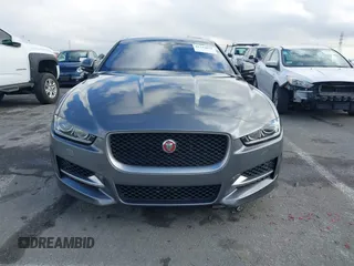 2017 Jaguar XE 35t R-Sport z VIN SAJAL4BV9HCP10649, wystawiony jako IAAI lot #41533051 z przebiegiem 59 431 mil mil oraz . Historia ofert i sprzedaży dostępna na DreamBid. Obrazek 12.