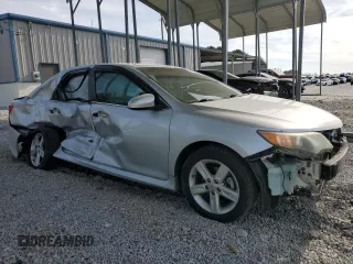 2014 Toyota Camry L with VIN 4T1BF1FK1EU427897, listed as a Copart auction lot 49095825 with 141,755 mi miles and Salvage Title. Bid and sale history available at carsss.com. Image 4.