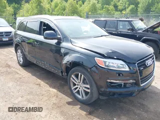 2007 Audi Q7 Premium Plus z VIN WA1EY74L97D030932, wystawiony jako IAAI lot #42454256 z przebiegiem 110 871 mil mil oraz . Historia ofert i sprzedaży dostępna na DreamBid. Obrazek 1.