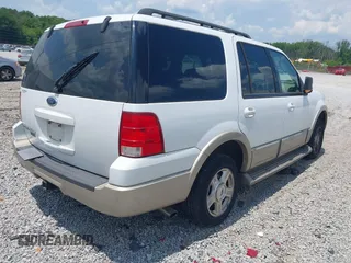 2005 Ford Expedition Eddie Bauer with VIN 1FMPU17575LA42239, listed as a IAAI auction lot 42696901 with 117,807 mi miles and . Bid and sale history available at DreamBid. Image 4.