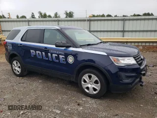 2017 Ford Police Interceptor Utility с VIN 1FM5K8AR8HGA36853, выставлен на аукционе Copart как лот 60614205 с пробегом 97 650 миль миль и Списание • Salvage title. История ставок и продаж доступна на DreamBid. Изображение 4.