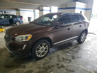 2015 Volvo XC60 T5 Drive-E Premier z VIN YV440MDK0F2650431, wystawiony jako Copart lot #56390775 z przebiegiem 115 452 mil mil oraz Szkoda całkowita • Salvage title. Historia ofert i sprzedaży dostępna na DreamBid. Obrazek 1.