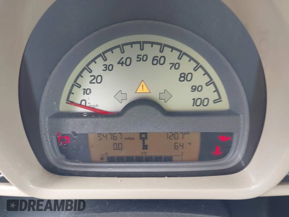 2008 Smart fortwo Pure with VIN WMEEJ31X68K189139, listed as a IAAI auction lot 42126253 with 54,767 mi miles and . Bid and sale history available at DreamBid. Image 7.