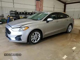 2020 Ford Fusion SE z VIN 3FA6P0LUXLR194471, wystawiony jako Copart lot #55616175 z przebiegiem 94 169 mil mil oraz Tytuł czysty. Historia ofert i sprzedaży dostępna na DreamBid. Obrazek 1.