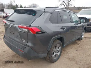 2024 Toyota RAV4 XLE with VIN 2T3P1RFV7RC401364, listed as a IAAI auction lot 41500119 with 33,710 mi miles and . Bid and sale history available at DreamBid. Image 4.