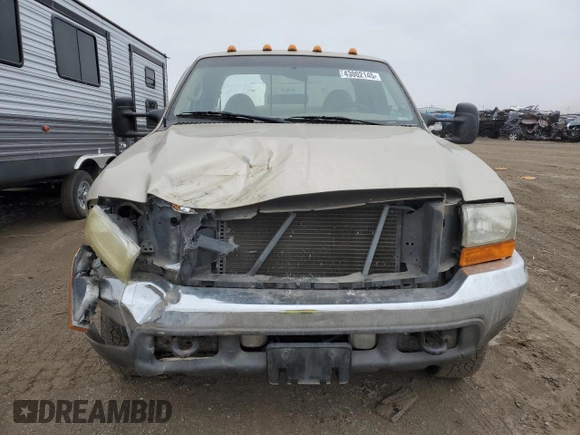 2001 Ford Super Duty F-250 XL with VIN 1FTNX21F11EA22593, listed as a Copart auction lot 43002145 with 213,819 mi miles and Salvage Title. Bid and sale history available at carsss.com. Image 5.