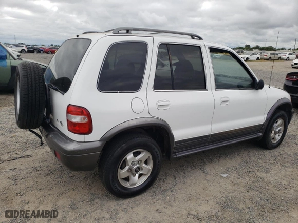 2002 Kia Sportage with VIN KNDJB723725141748, listed as a Copart auction lot 53556945 with 96,535 mi miles and Clean Title. Bid and sale history available at carsss.com. Image 3.