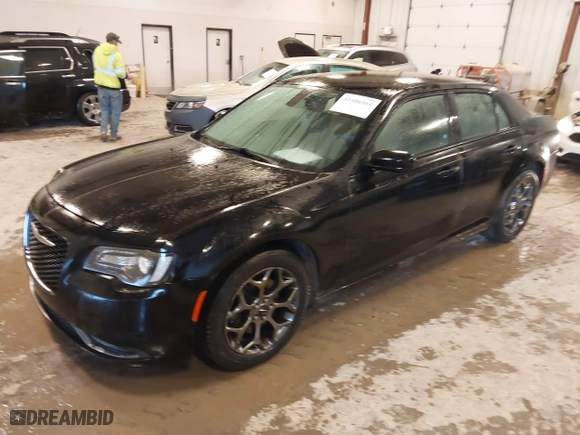 2016 Chrysler 300 with VIN 2C3CCAGG7GH329401, listed as a IAAI auction lot 41486084 with 163,942 mi miles. Bid and sale history available at carsss.com. Image 17.