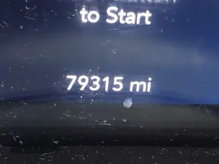 2022 Jeep Wrangler Unlimited Sahara Altitude z VIN 1C4HJXEG6NW103779, wystawiony jako IAAI lot #42563826 z przebiegiem 79 315 mil mil oraz . Historia ofert i sprzedaży dostępna na DreamBid. Obrazek 15.