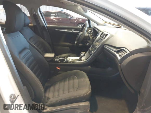 2013 Ford Fusion SE Hybrid with VIN 3FA6P0LU5DR303873, listed as a IAAI auction lot 41074370 with 193,372 mi miles and . Bid and sale history available at DreamBid. Image 5.