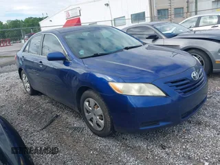 2008 Toyota Camry LE z VIN 4T1BE46KX8U242949, wystawiony jako IAAI lot #42196597 z przebiegiem 220 875 mil mil oraz . Historia ofert i sprzedaży dostępna na DreamBid. Obrazek 1.