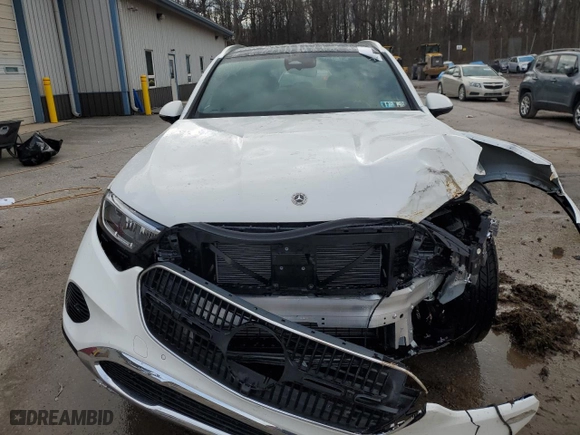 2025 Mercedes-Benz GLC with VIN W1NKM4HB7SF266618, listed as a Copart auction lot 85518554 with 1,796 mi miles and Salvage Title. Bid and sale history available at carsss.com. Image 5.
