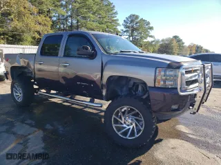 2009 Chevrolet Silverado 1500 LTZ with VIN 3GCEK33M49G136348, listed as a Copart auction lot 79961593 with 107,238 mi miles and Salvage Title. Bid and sale history available at carsss.com. Image 4.