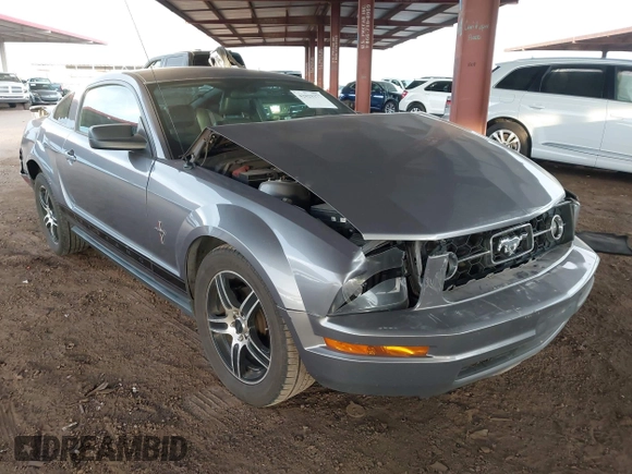 2007 Ford Mustang Deluxe with VIN 1ZVHT80N775234974, listed as a IAAI auction lot 42029377 with 227,856 mi miles. Bid and sale history available at carsss.com. Image 1.