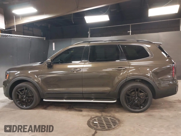 2024 Kia Telluride SX Prestige X-Line with VIN 5XYP5DGC0RG421909, listed as a IAAI auction lot 42298822 with 26,073 mi miles and . Bid and sale history available at DreamBid. Image 14.