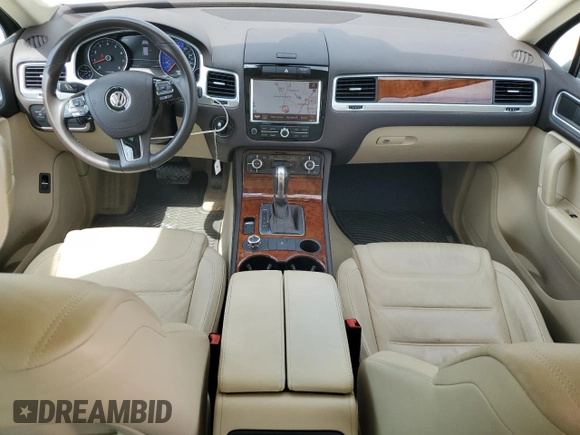 2013 Volkswagen Touareg Lux with VIN WVGEF9BP9DD008658, listed as a Copart auction lot 52585925 with 93,369 mi miles and Salvage Title. Bid and sale history available at DreamBid. Image 8.