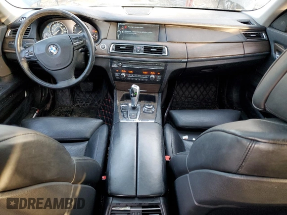 2010 BMW 7 Series 750Li xDrive z VIN WBAKC8C5XAC431285, wystawiony jako Copart lot #44699355 z przebiegiem 128 294 mil mil oraz Czysty tytuł • Clean title. Historia ofert i sprzedaży dostępna na DreamBid. Obrazek 8.