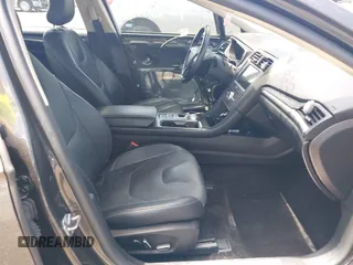 2017 Ford Fusion Titanium z VIN 3FA6P0SUXHR184919, wystawiony jako IAAI lot #42258918 z przebiegiem Nie podano mil oraz . Historia ofert i sprzedaży dostępna na DreamBid. Obrazek 5.