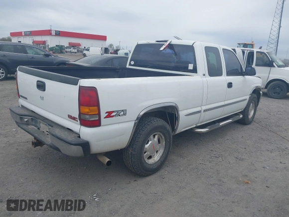 2000 GMC New Sierra 1500 SLE with VIN 1GTEK19T1YE356751, listed as a IAAI auction lot 41864745 with 165,109 mi miles. Bid and sale history available at carsss.com. Image 4.