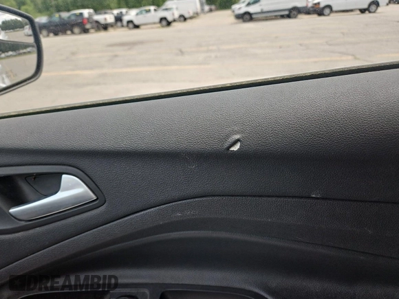 2016 Ford Escape SE с VIN 1FMCU9GX0GUB00929, выставлен на аукционе IAAI как лот 42503267 с пробегом 95 079 миль миль и . История ставок и продаж доступна на DreamBid. Изображение 29.
