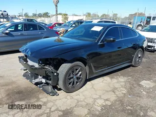 2024 BMW i4 eDrive35 z VIN WBY43AW01RFS94328, wystawiony jako IAAI lot #41734039 z przebiegiem 8 959 mil mil oraz . Historia ofert i sprzedaży dostępna na DreamBid. Obrazek 20.