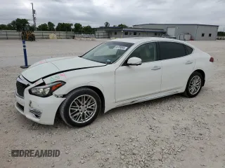 2015 Infiniti Q70L with VIN JN1BY1PP2FM601201, listed as a Copart auction lot 53235845 with 62,556 mi miles and Salvage Title. Bid and sale history available at carsss.com. Image 1.