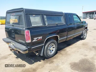 1998 Chevrolet Silverado 1500 with VIN 2GCEK19RXW1115404, listed as a IAAI auction lot 42176667 with 218,413 mi miles and . Bid and sale history available at DreamBid. Image 4.
