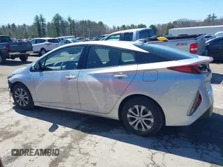 2020 Toyota Prius LE with VIN JTDKARFPXL3137917, listed as a IAAI auction lot 42037108 with 49,578 mi miles and . Bid and sale history available at DreamBid. Image 15.