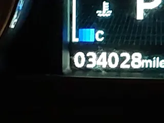 2023 Mitsubishi Outlander ES z VIN JA4ARUAU4PU002950, wystawiony jako IAAI lot #41549107 z przebiegiem 34 028 mil mil oraz . Historia ofert i sprzedaży dostępna na DreamBid. Obrazek 15.
