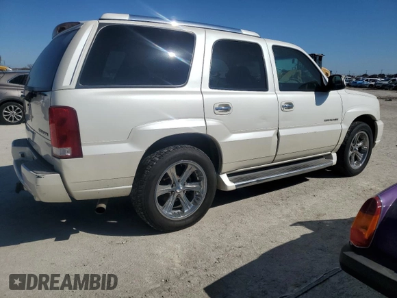 2003 Cadillac Escalade с VIN 1GYEC63T63R290034, выставлен на аукционе Copart как лот 46844735 с пробегом 304 433 миль миль и Чистый • Clean title. История ставок и продаж доступна на DreamBid. Изображение 3.