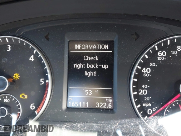 2014 Volkswagen Passat SE с VIN 1VWBN7A37EC002696, выставлен на аукционе IAAI как лот 42308028 с пробегом 165 111 миль миль и . История ставок и продаж доступна на DreamBid. Изображение 7.