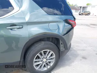 2023 Chevrolet Traverse LT Cloth z VIN 1GNERGKW6PJ110388, wystawiony jako IAAI lot #41922769 z przebiegiem 59 186 mil mil oraz . Historia ofert i sprzedaży dostępna na DreamBid. Obrazek 6.