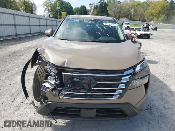 2025 Nissan Rogue SV with VIN 5N1BT3BA4SC804189, listed as a Copart auction lot 51715375 with 2,277 mi miles and Salvage Title. Bid and sale history available at DreamBid. Image 5.