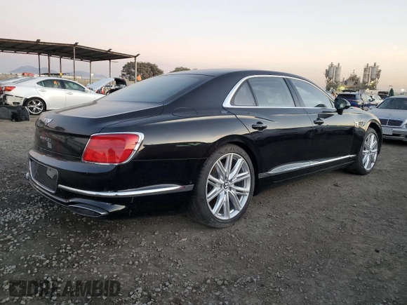 2021 Bentley Flying Spur W12 with VIN SCBBB6ZGXMC084793, listed as a Copart auction lot 85349274 with 72 mi miles and Salvage title. Bid and sale history available at DreamBid. Image 3.