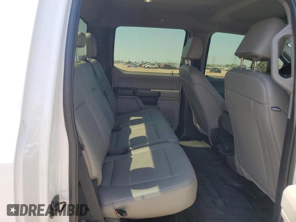 2022 Ford F-350 XL с VIN 1FT8W3A66NEF77356, выставлен на аукционе Copart как лот 61761895 с пробегом 32 113 миль миль и Списание • Salvage title. История ставок и продаж доступна на DreamBid. Изображение 10.