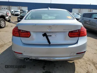 2013 BMW 3 Series 328i xDrive z VIN WBA3B3C57DF538081, wystawiony jako Copart lot #56907825 z przebiegiem 38 385 mil mil oraz Czysty tytuł • Clean title. Historia ofert i sprzedaży dostępna na DreamBid. Obrazek 6.