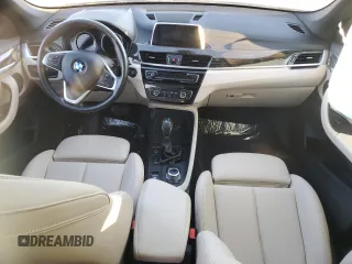 2018 BMW X1 xDrive28i with VIN WBXHT3C32J3H31391, listed as a Copart auction lot 88584855 with 32,441 mi miles and Salvage Title. Bid and sale history available at DreamBid. Image 8.