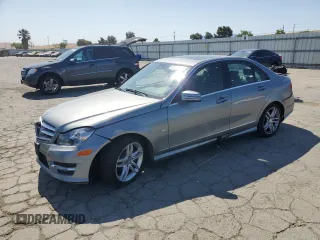 2012 Mercedes-Benz C 250 Sport z VIN WDDGF4HB1CA651815, wystawiony jako Copart lot #62311975 z przebiegiem 80 577 mil mil oraz Szkoda całkowita • Salvage title. Historia ofert i sprzedaży dostępna na DreamBid. Obrazek 1.