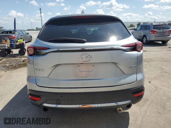 2020 Mazda CX-9 Grand Touring z VIN JM3TCADY1L0408805, wystawiony jako Copart lot #57993725 z przebiegiem 118 424 mil mil oraz Nie do naprawy • Non repairable. Historia ofert i sprzedaży dostępna na DreamBid. Obrazek 6.